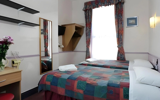 Marble Arch Inn Hotel