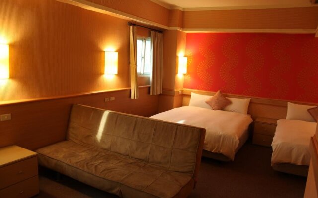 Manbo Holiday Hotel