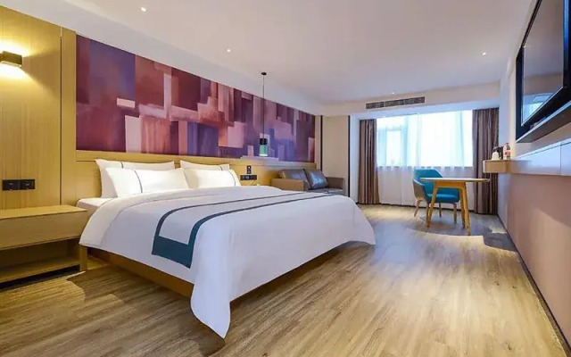 CCINN Hotel (Liupanshui Sports Center Store)