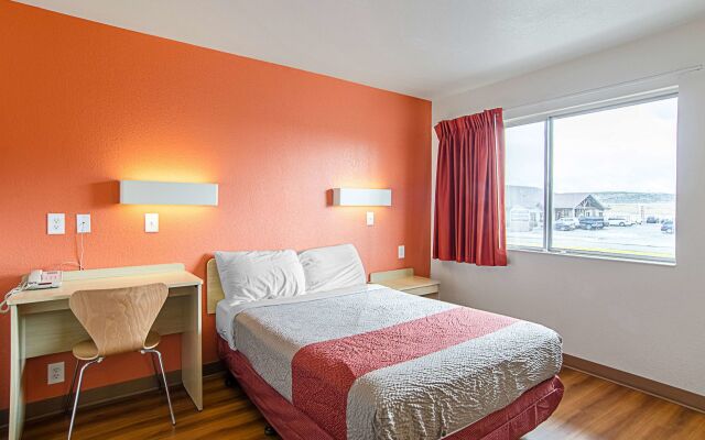 Days Inn by Wyndham Rock Springs