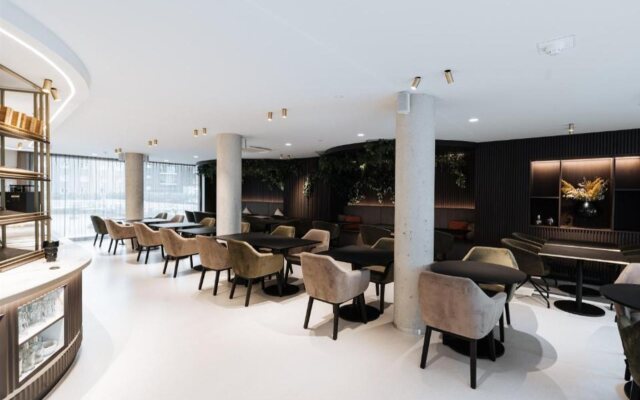 The CORNR Hotel