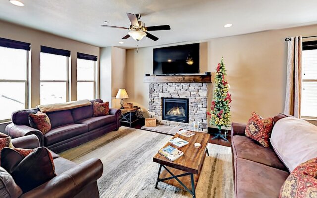 West Abigail - 4 Br Townhouse