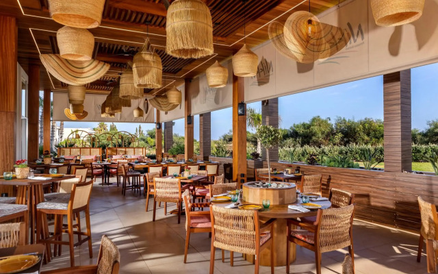 Nissiblu Beach Resort