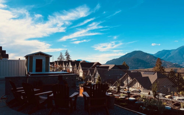 Mountain View Spa Retreat