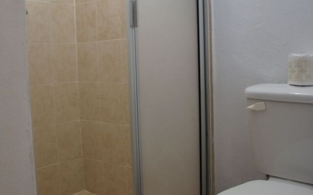 Bahia 176 3 BR by Casago