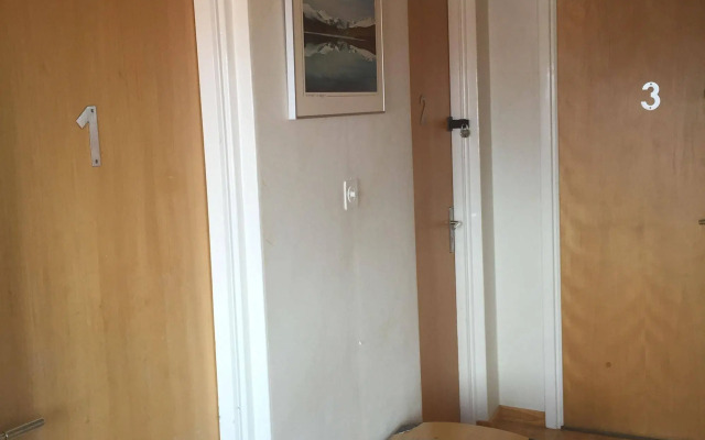 RIBO Apartment Triangel