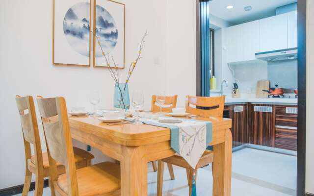 Locals Boutique Apartment Qianshan No.8