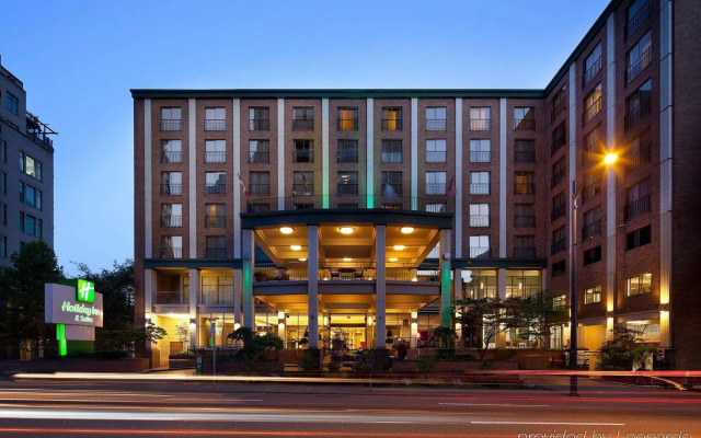 Holiday Inn & Suites Vancouver Downtown by IHG