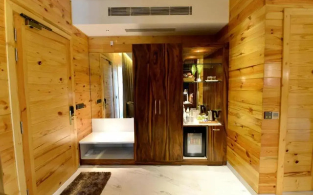 Kasauli Hills Resort