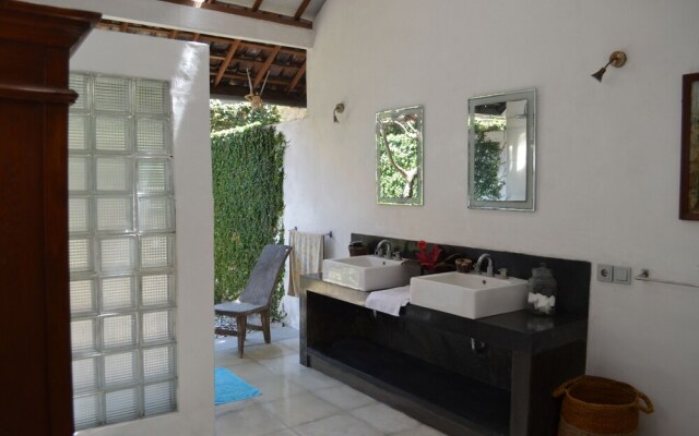 Green Private Villa