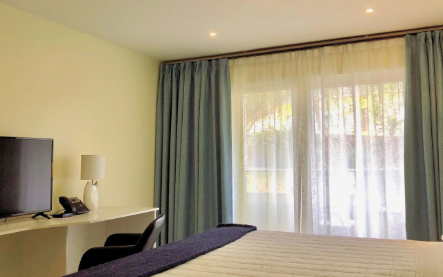 Quint's Travelers Inn