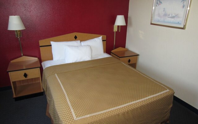 Newton Inn In Newton, KS