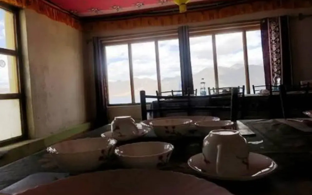 Camp Blue Waters - Pangong