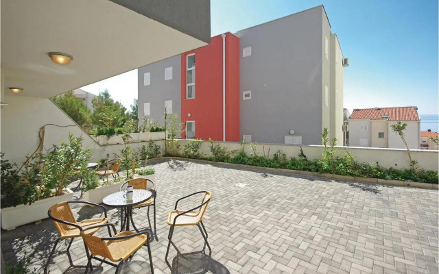 One-Bedroom Apartment in Makarska