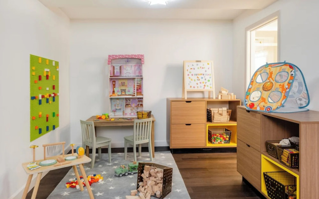 Days Inn And Suites Peachtree City