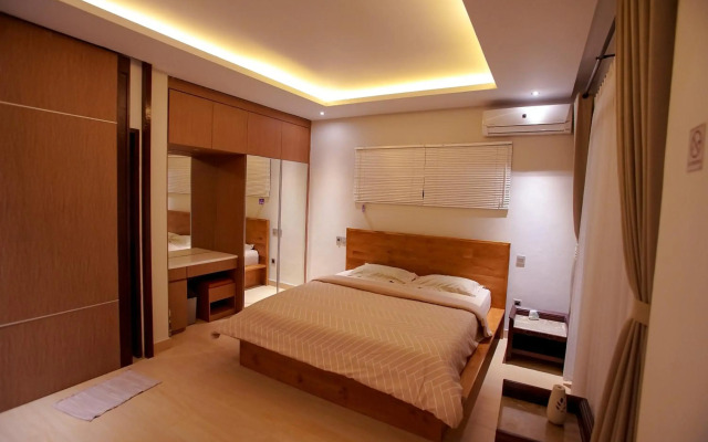 The Ocean Views Luxury Villas & Apartment by ZUZU