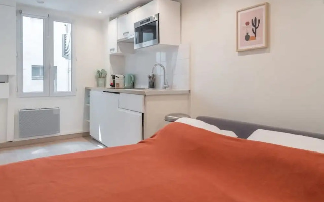 Lavie Maison Parisian Aircon Gem