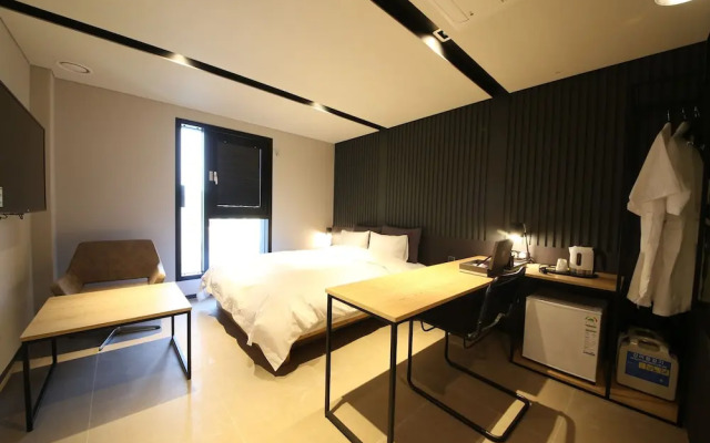 Hotel Yeoubi