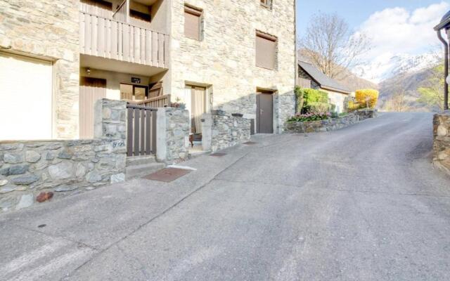 Appartement Esquièze-Sère, 2 pièces, 6 personnes - FR-1-402-5