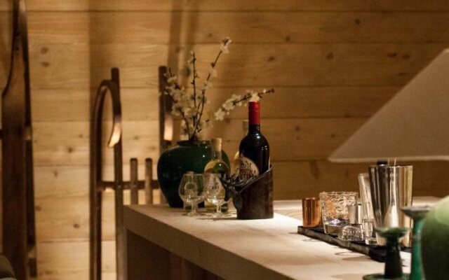 Le Cerf Amoureux Hotel