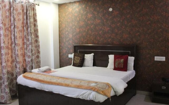 Hotel Redwood