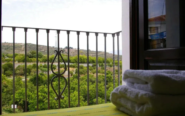 Hostal y Apartamento Rural Los Naranjos