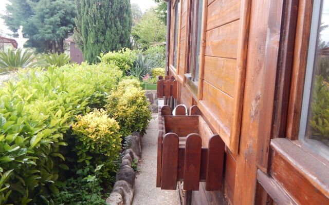 Bungalow With Garden in the Countryside of Rome