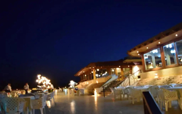 Mangrove Bay Resort