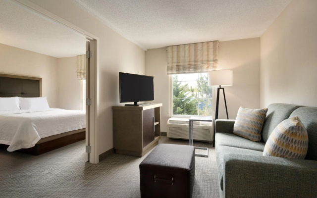 Hampton Inn & Suites Newport/Middletown