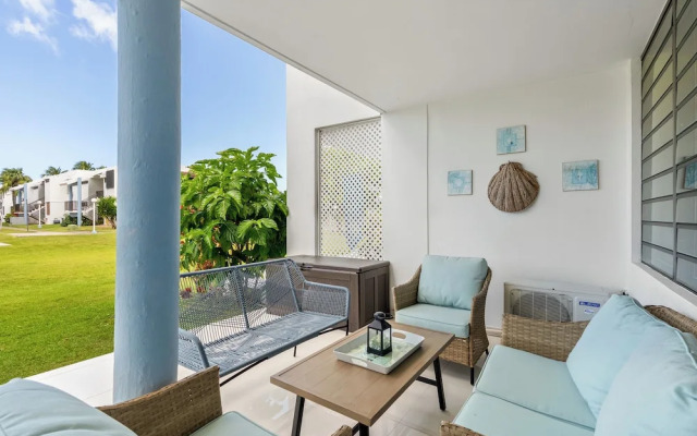 Playas Del Yunque Condo: Pool & Beach Access