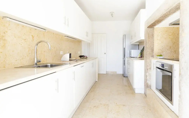 Santos Apartments by Linc