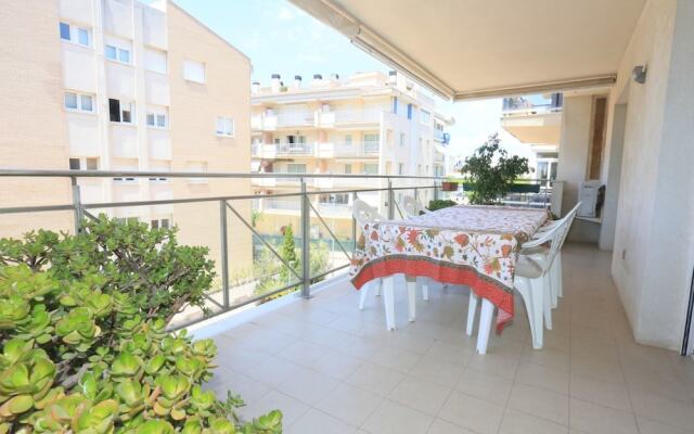 Apartamento Moderno Para 8 Personas en Cambrils