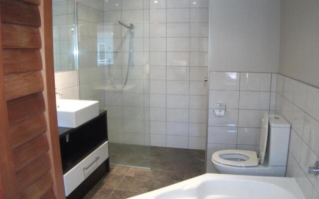 Pauanui Lakes - Pauanui Holiday Home