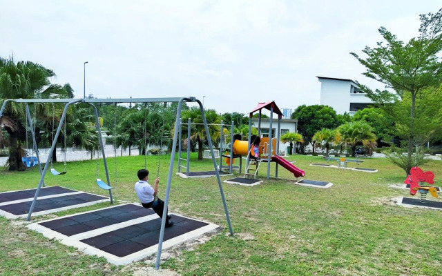 Adelea Homestay MERU