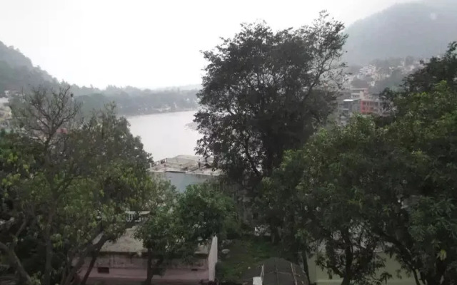 Rudra Guest House