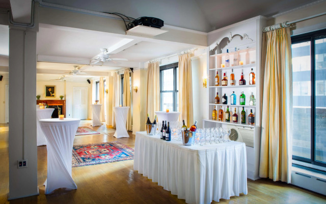 The Roger Smith Hotel