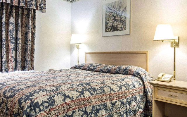 Rodeway Inn Monterey Near Fairgrounds