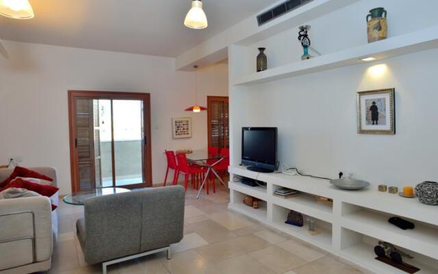 Ziv Apartments - Yehuda Hayamit