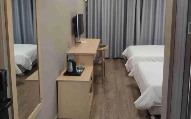 Super 8 Hotel Yizheng ShiDaiGuangChang – Guest Rooms – Yangzhou