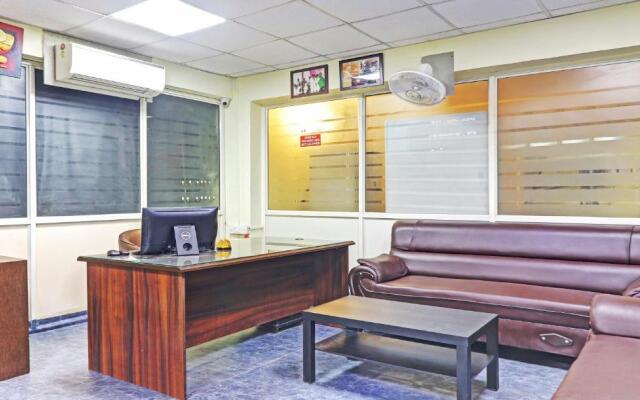 Itsy Hotels Infinity, Hitech City