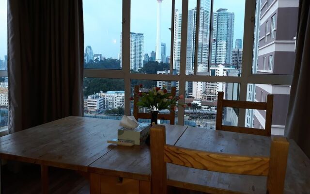 姆泰拉服务公寓(Casa Mutiara Serviced Apartments)