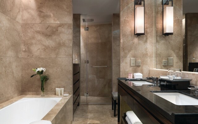Pullman Haining