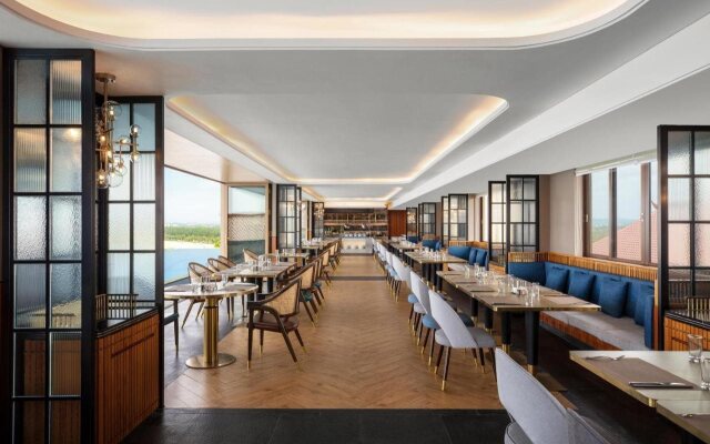 Sheraton Maoming Romantic Beach Resort