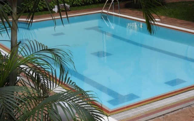 Cerenata Gardens Suites