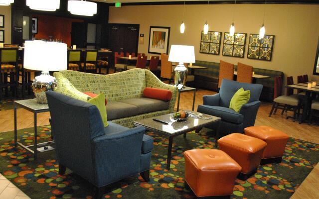 Hampton Inn Evansville/Airport