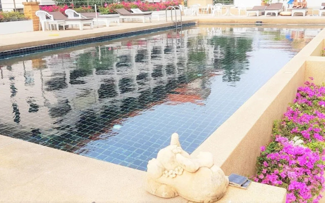 Plaza Residence Jomtien Beach - Large Studio Condo