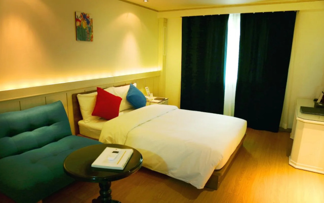 Lavita Hotel