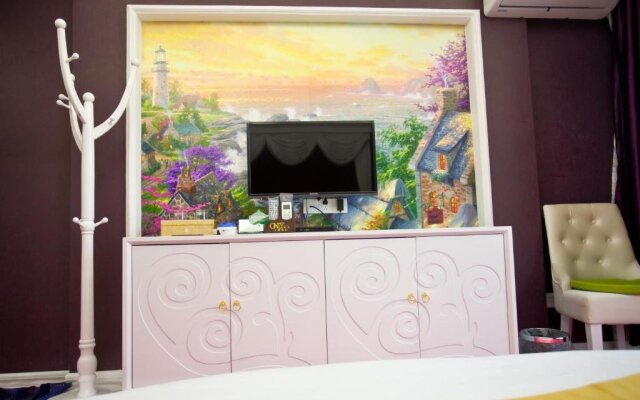 Wei Yi Theme Hotel