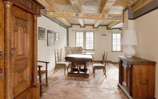 Romantik Hotel Gasthof Hirschen – Guest Rooms – Eglisau