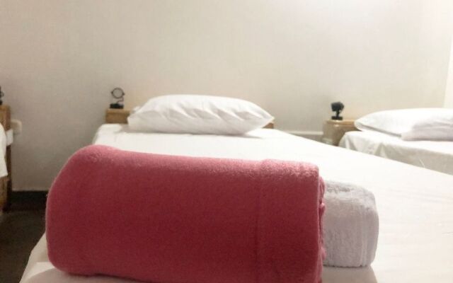 La Vie En Rose Maison - Hostel